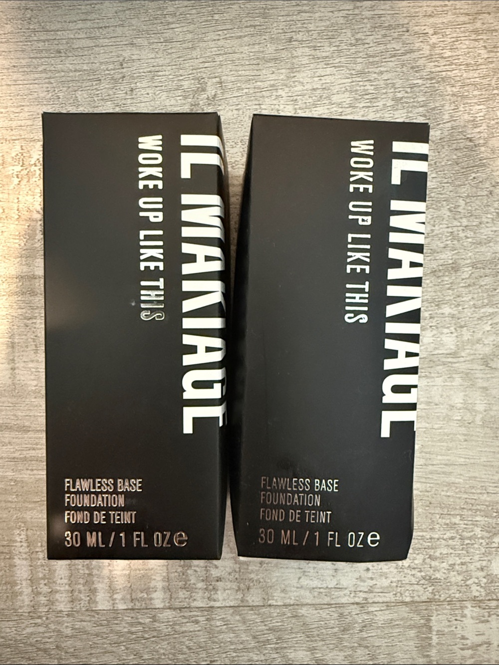 IL MAKIAGE Flawless Base Foundation - Black Packaging